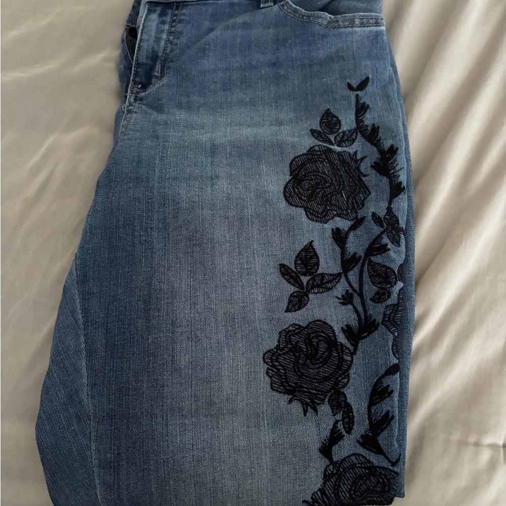 Simply Vera Vera Wang Denim Jeans with Black Floral Pattern